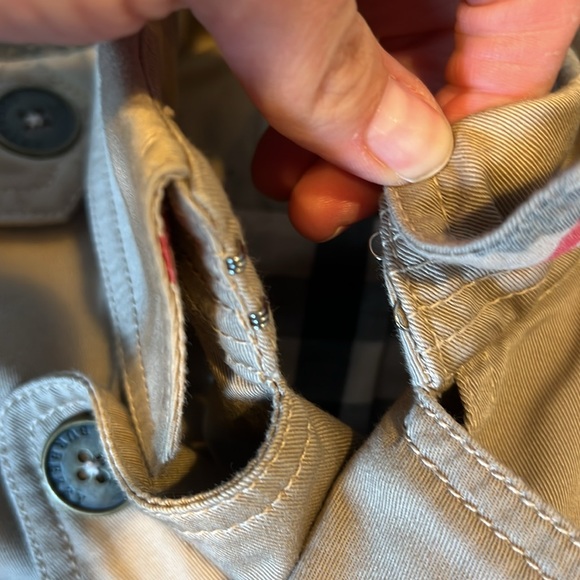 Burberry jacket - Picture 9 of 10